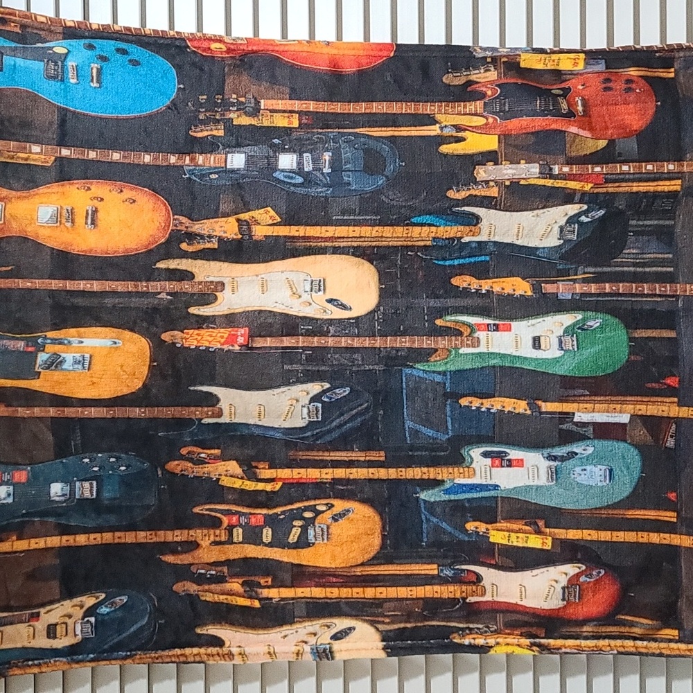 Guitar Print Throw Lap Blanket, Music theme NWT, soft flannel polyester